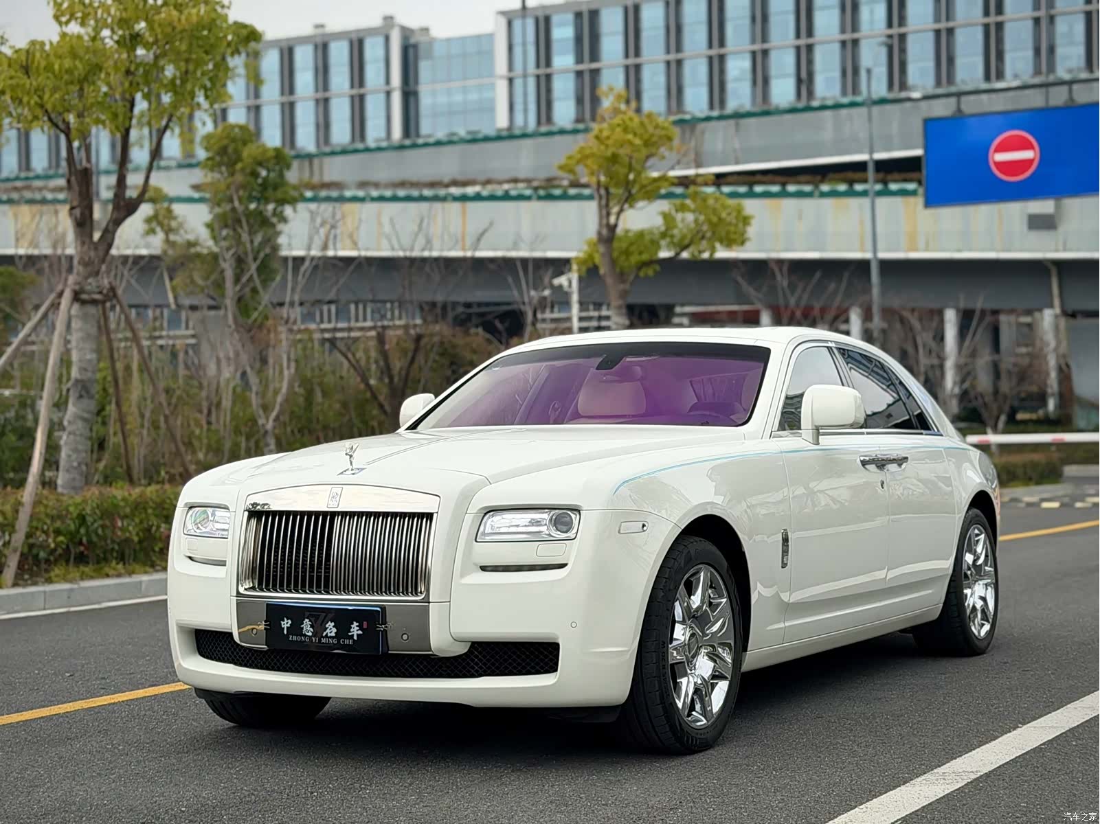 Rolls-Royce Ghost, 2011 1