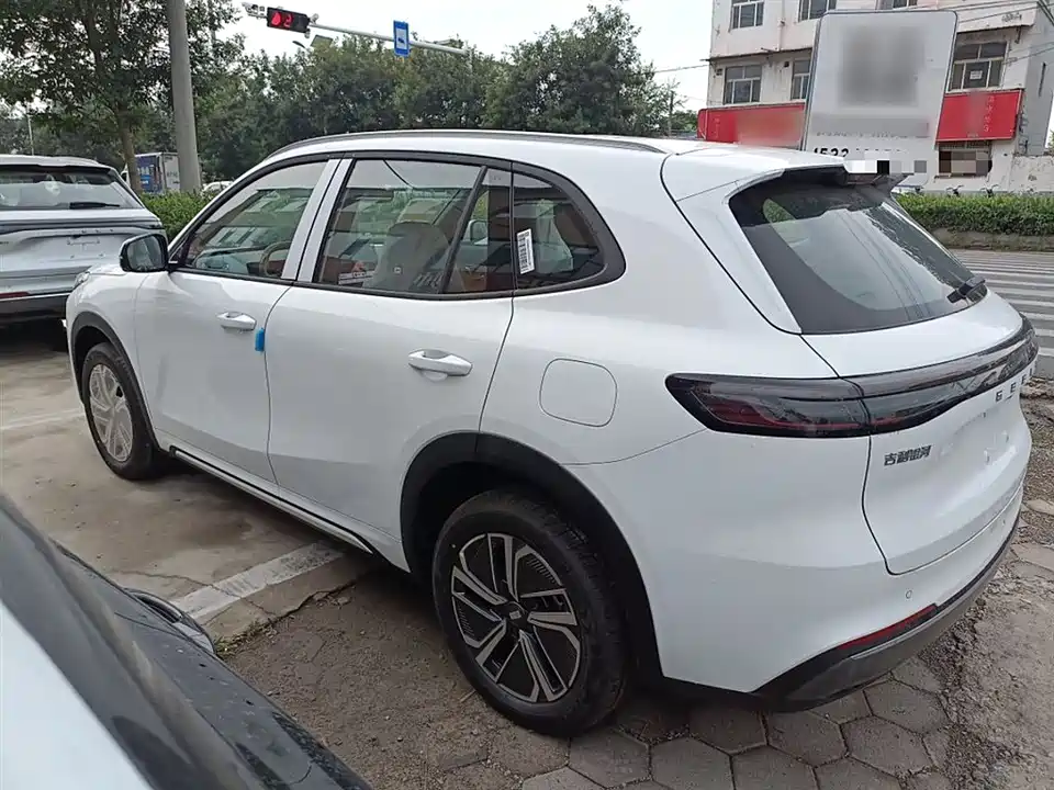 Geely Galaxy Galaxy Starship 7 EM-i