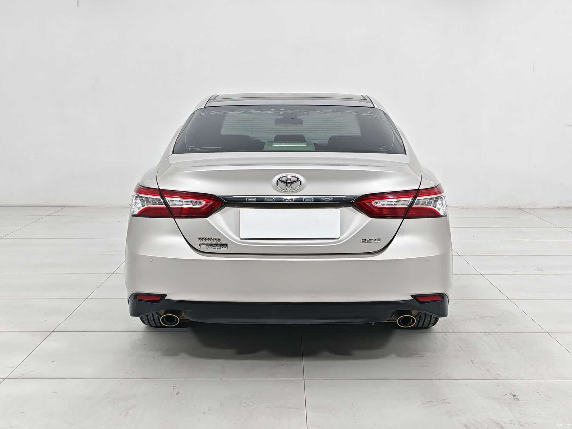 Toyota Camry, 2018 15