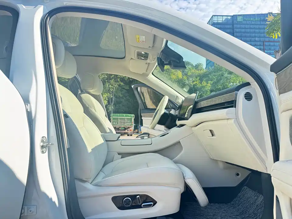 HarmonyOS Ask the world M5