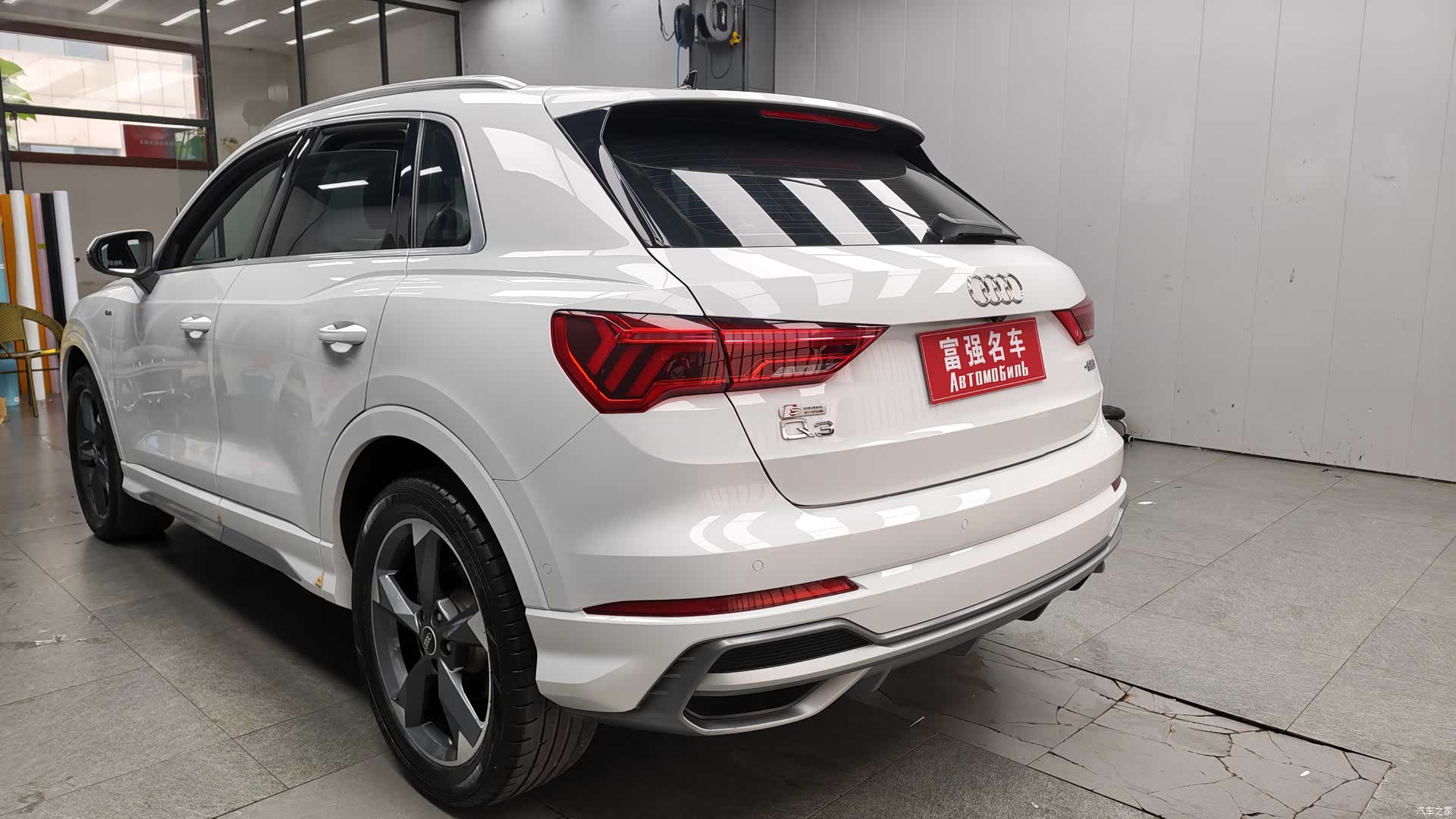 Audi Q3, 2023 6