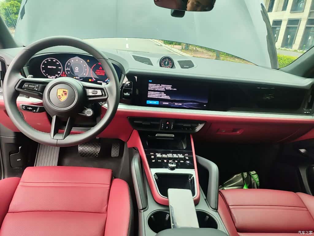 Porsche Cayenne, 2026 3