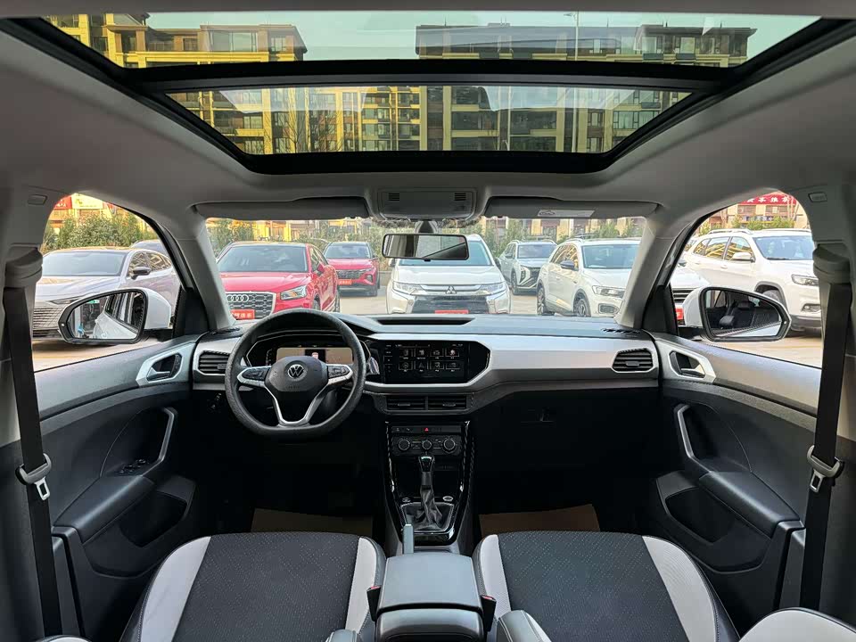 Volkswagen Exploring the shadow