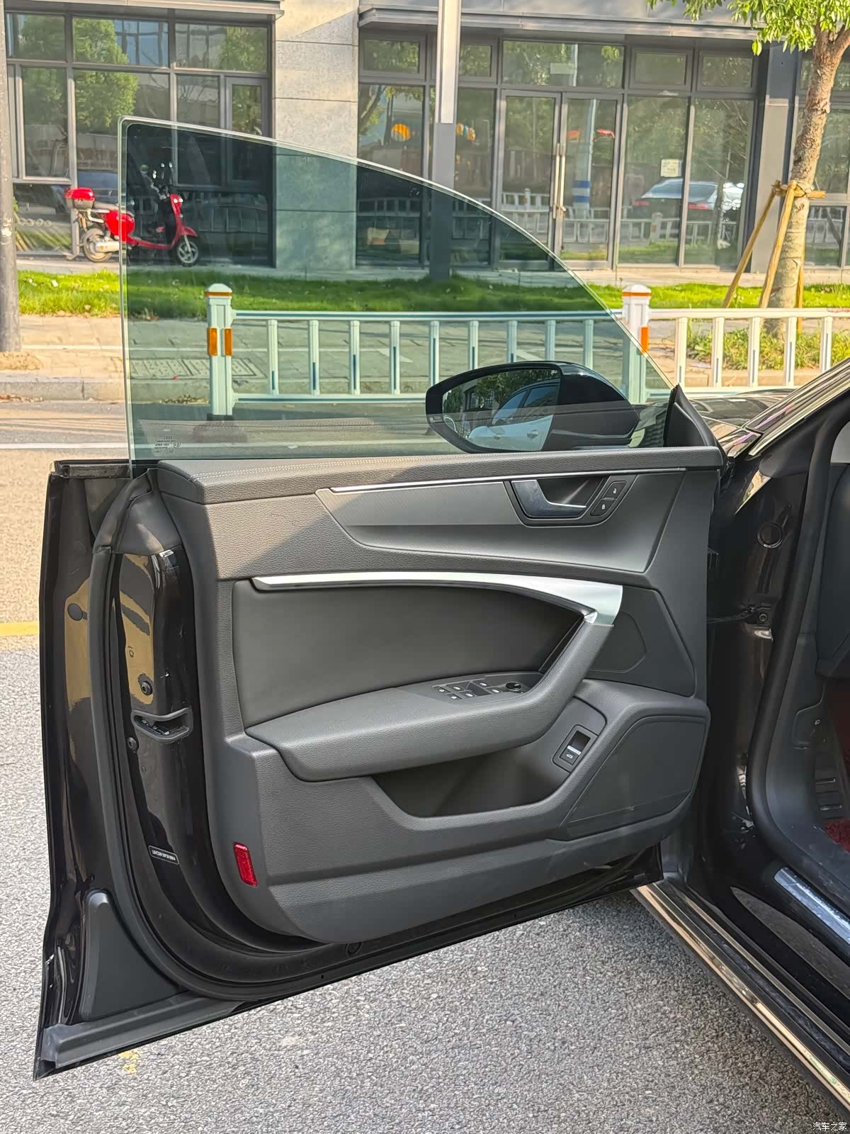 Audi A7L, 2023 4