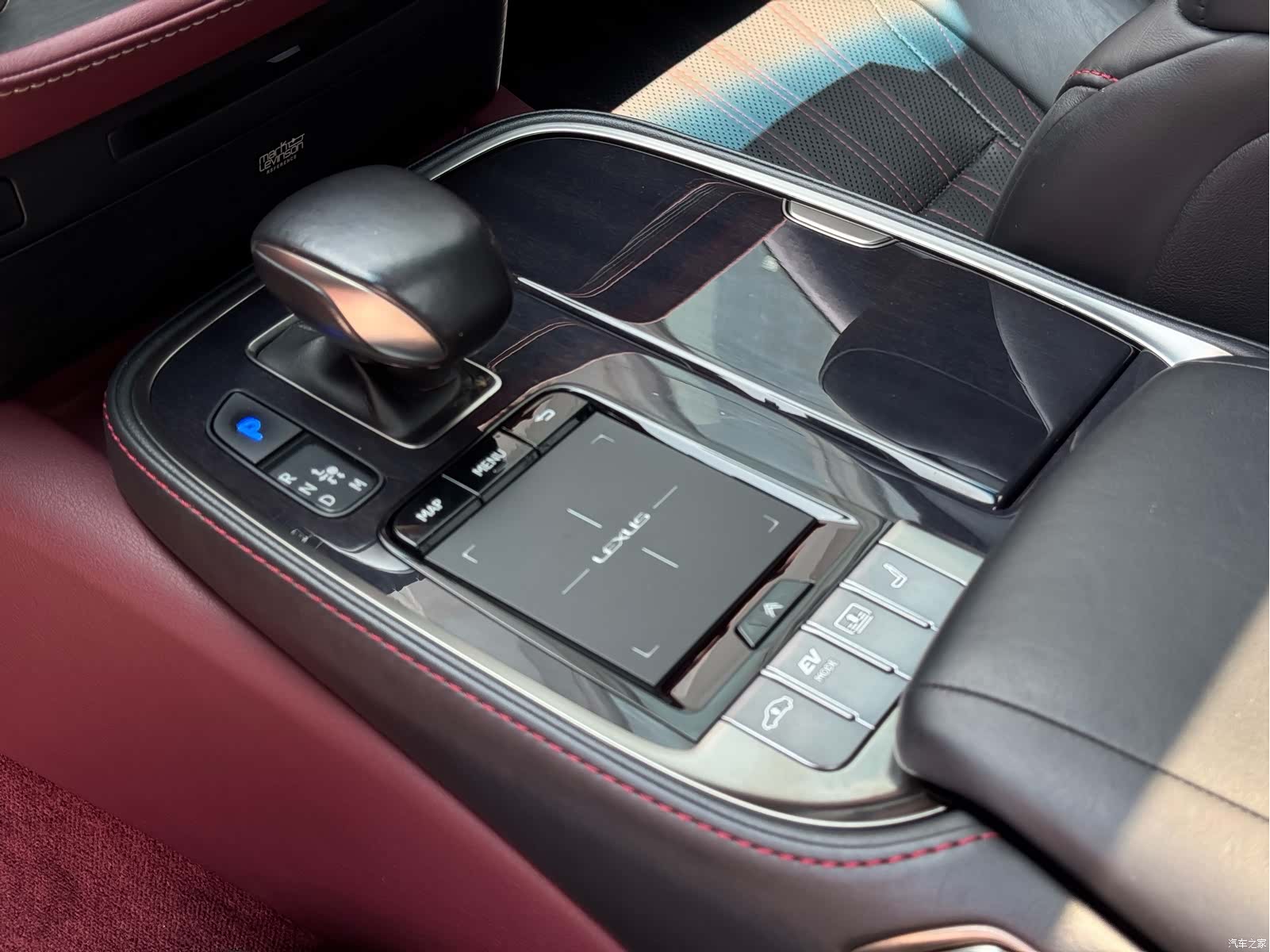 Lexus LS, 2019 12