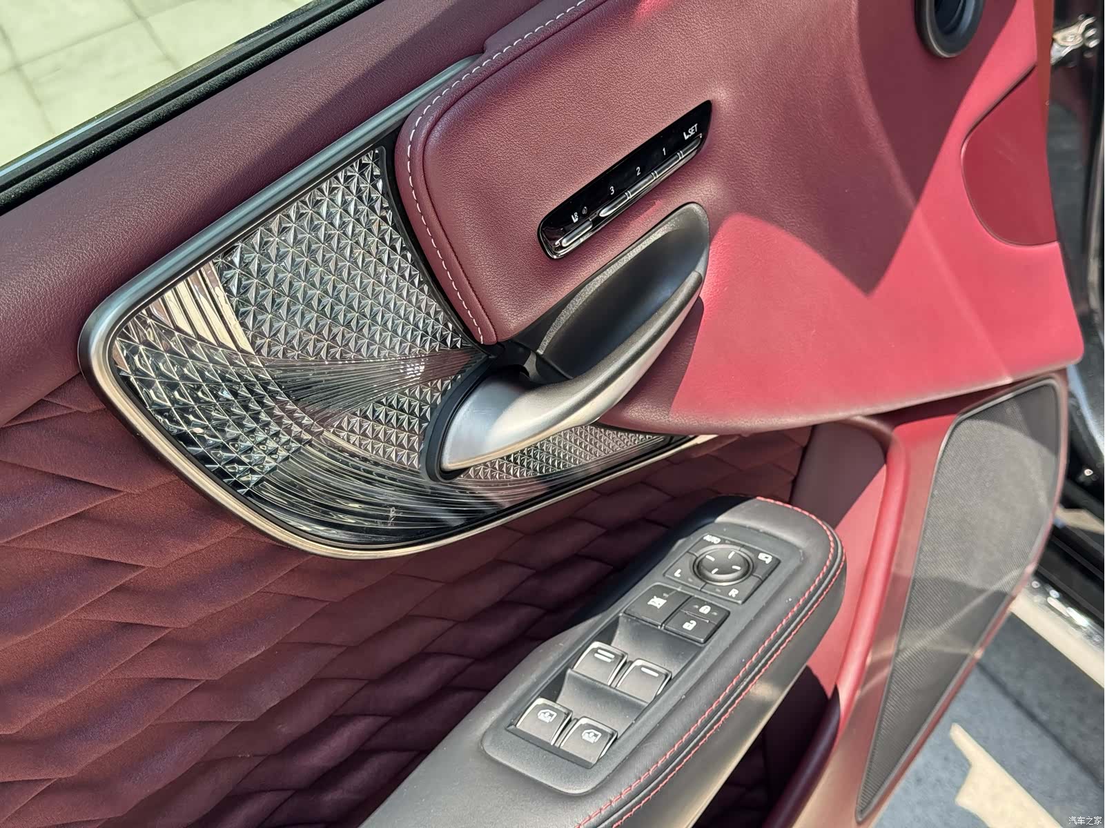 Lexus LS, 2019 11