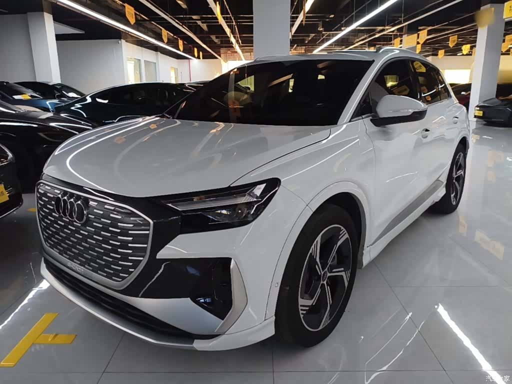 Audi Q4 e-tron, 2023 2