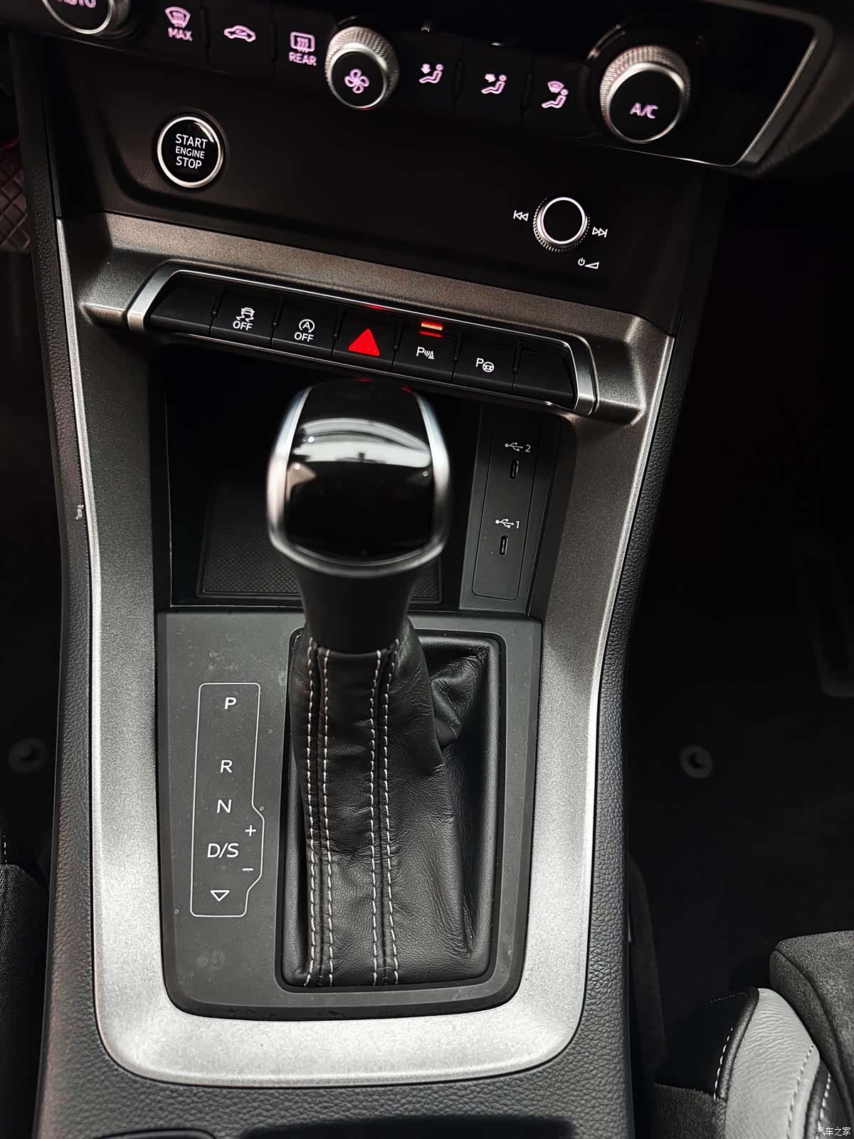 Audi Q3, 2023 10