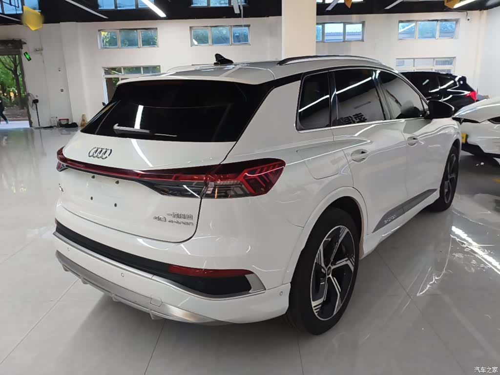 Audi Q4 e-tron, 2023 7