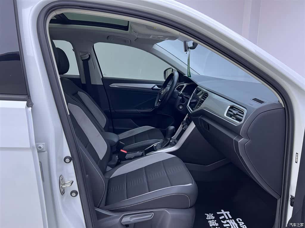 Volkswagen T-ROC, 2022 14