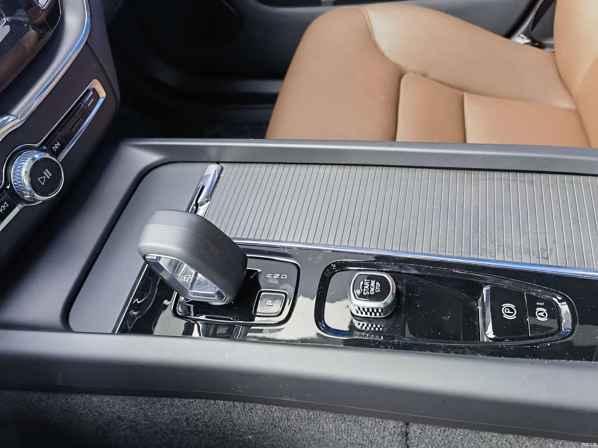 Volvo XC60, 2024 12