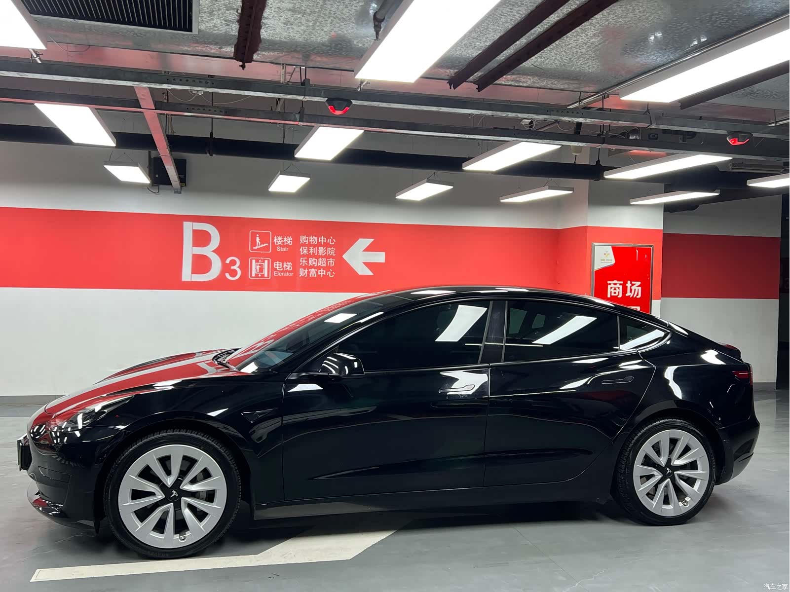 Tesla Model 3, 2021 3