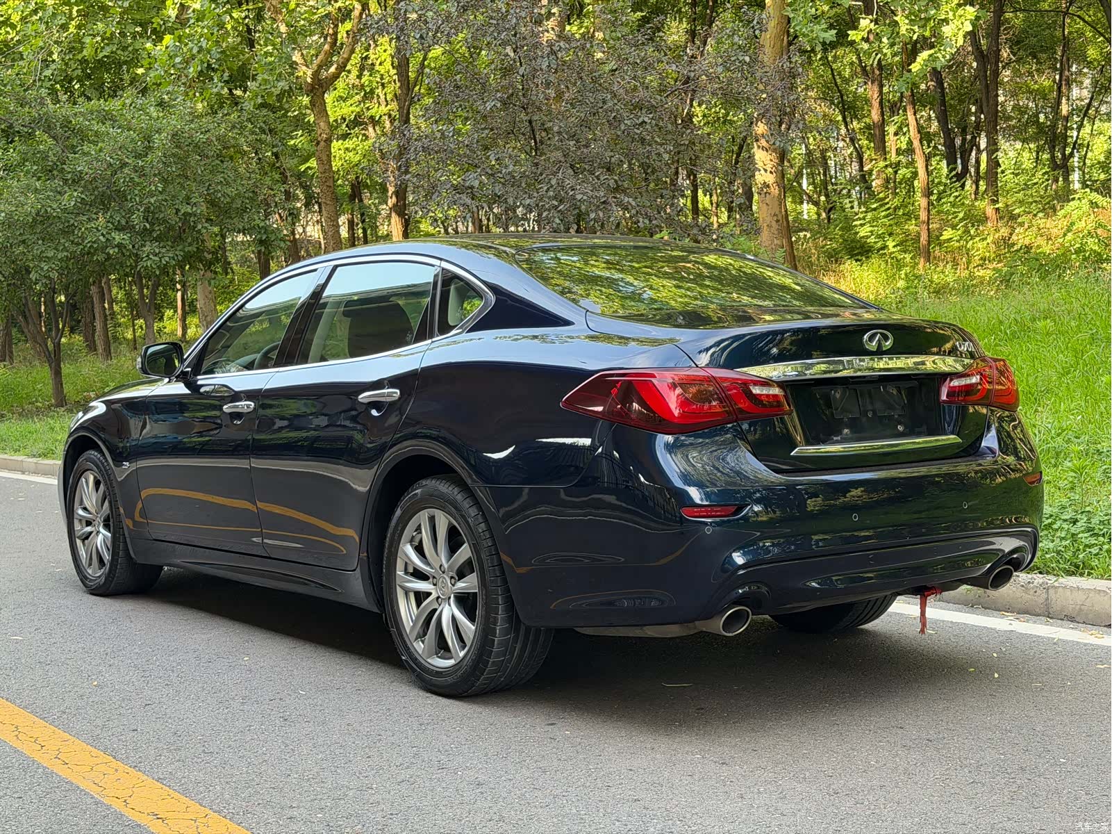 Infiniti Q70, 2015 16