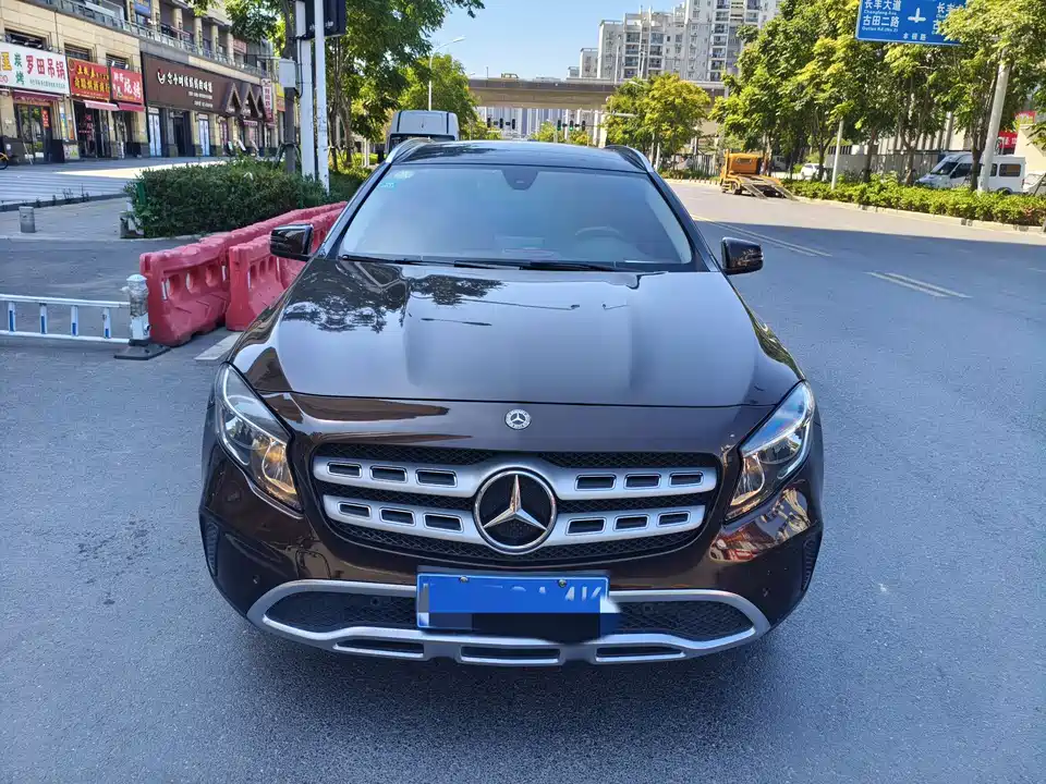 Mercedes-Benz GLA