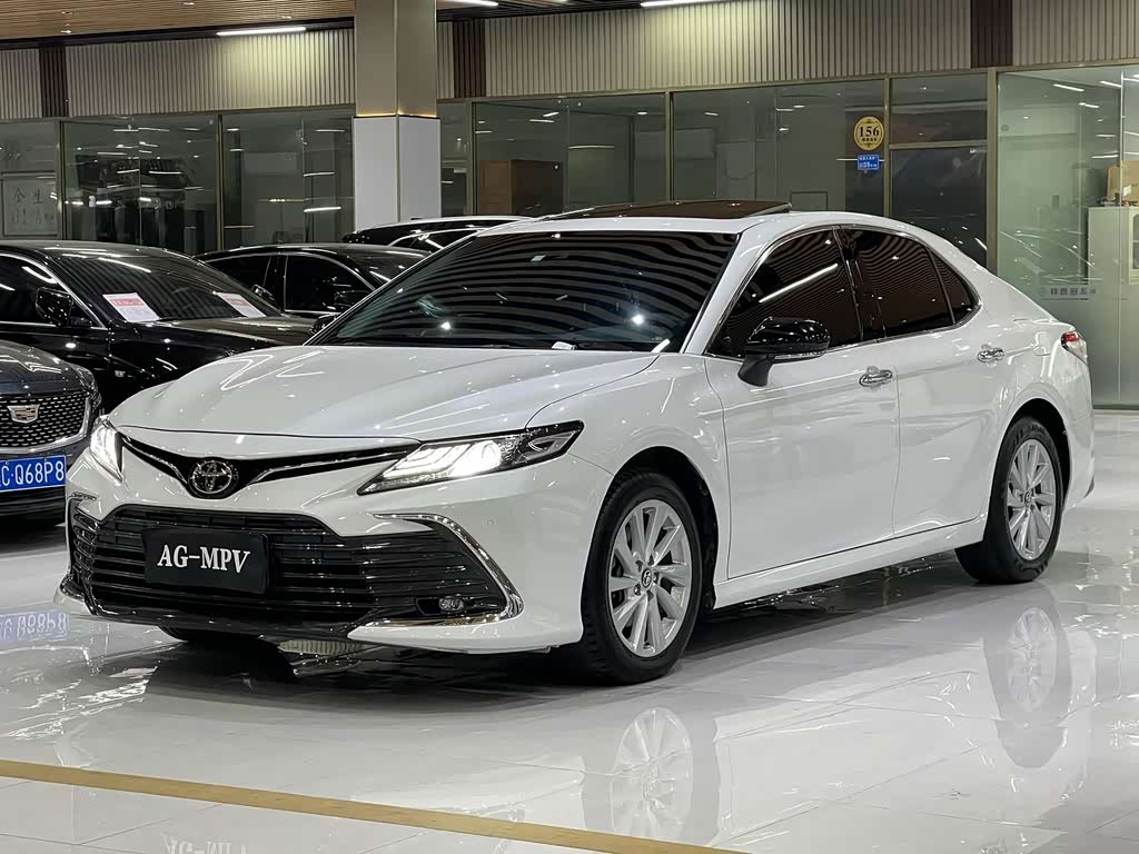 Toyota Camry 2021 2.0G Luxury