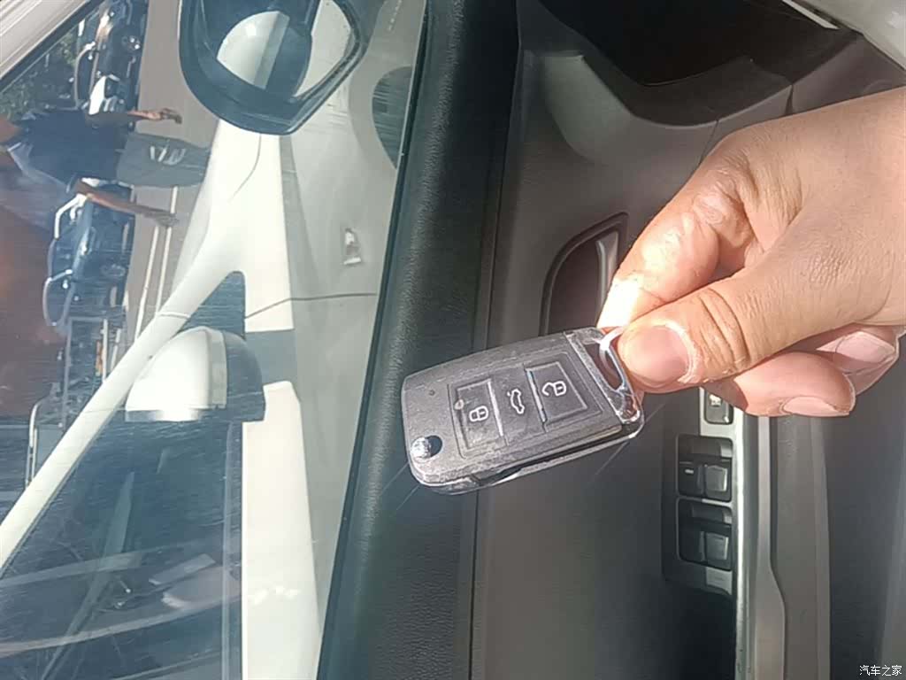 Kia K2, 2016 9