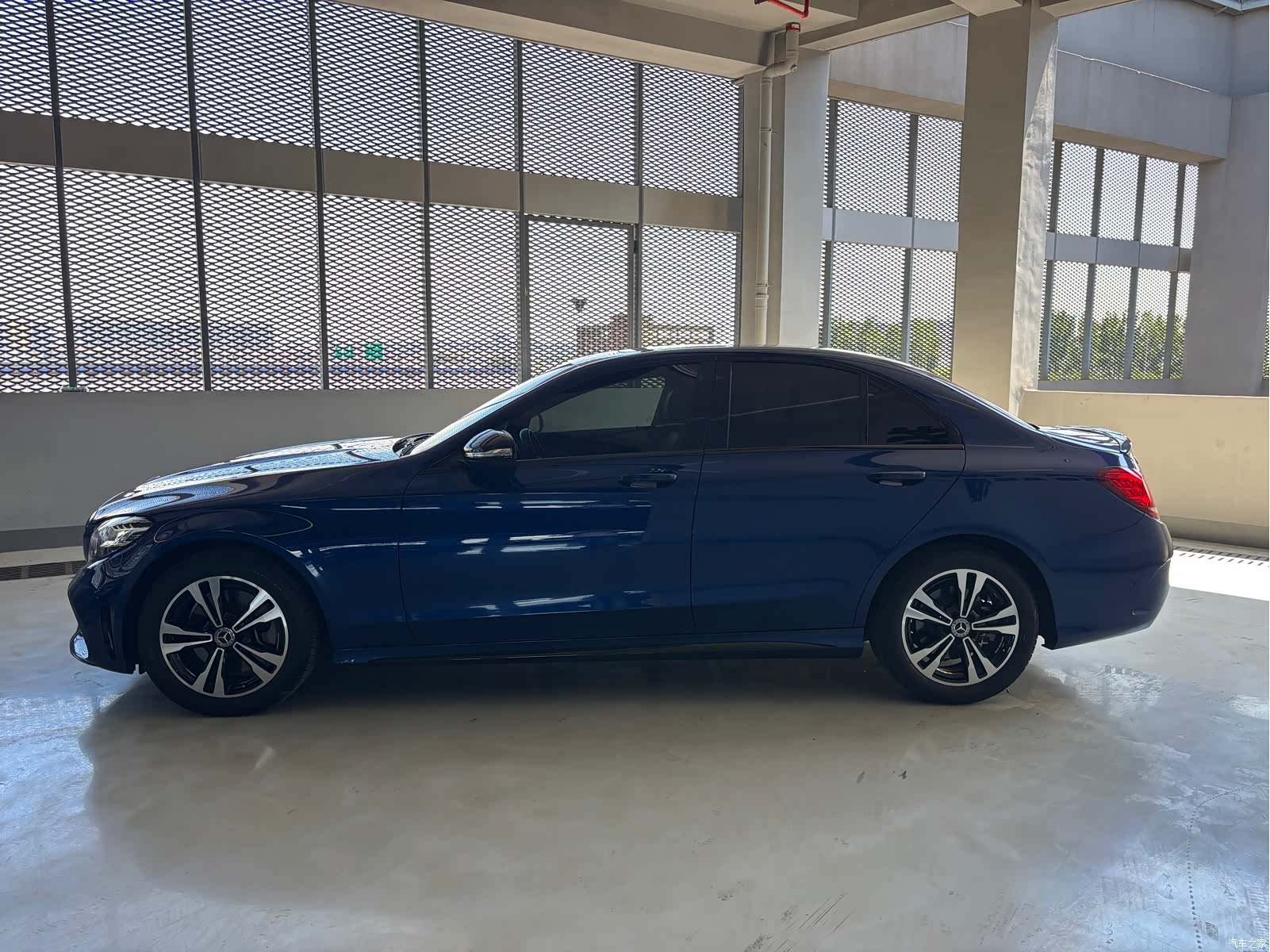 Mercedes-Benz C-Class, 2019 13