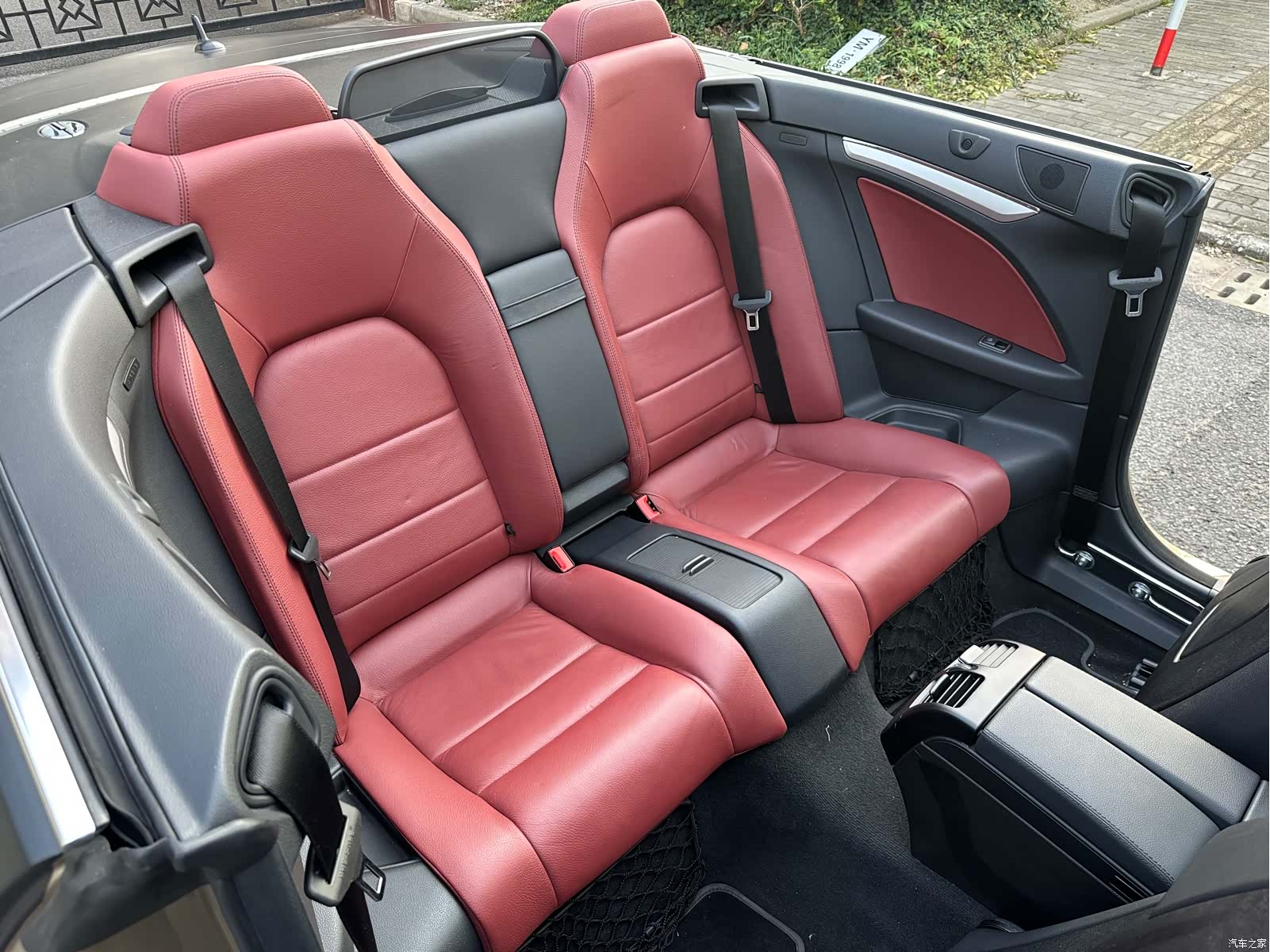 Mercedes-Benz E-Class, 2012 21