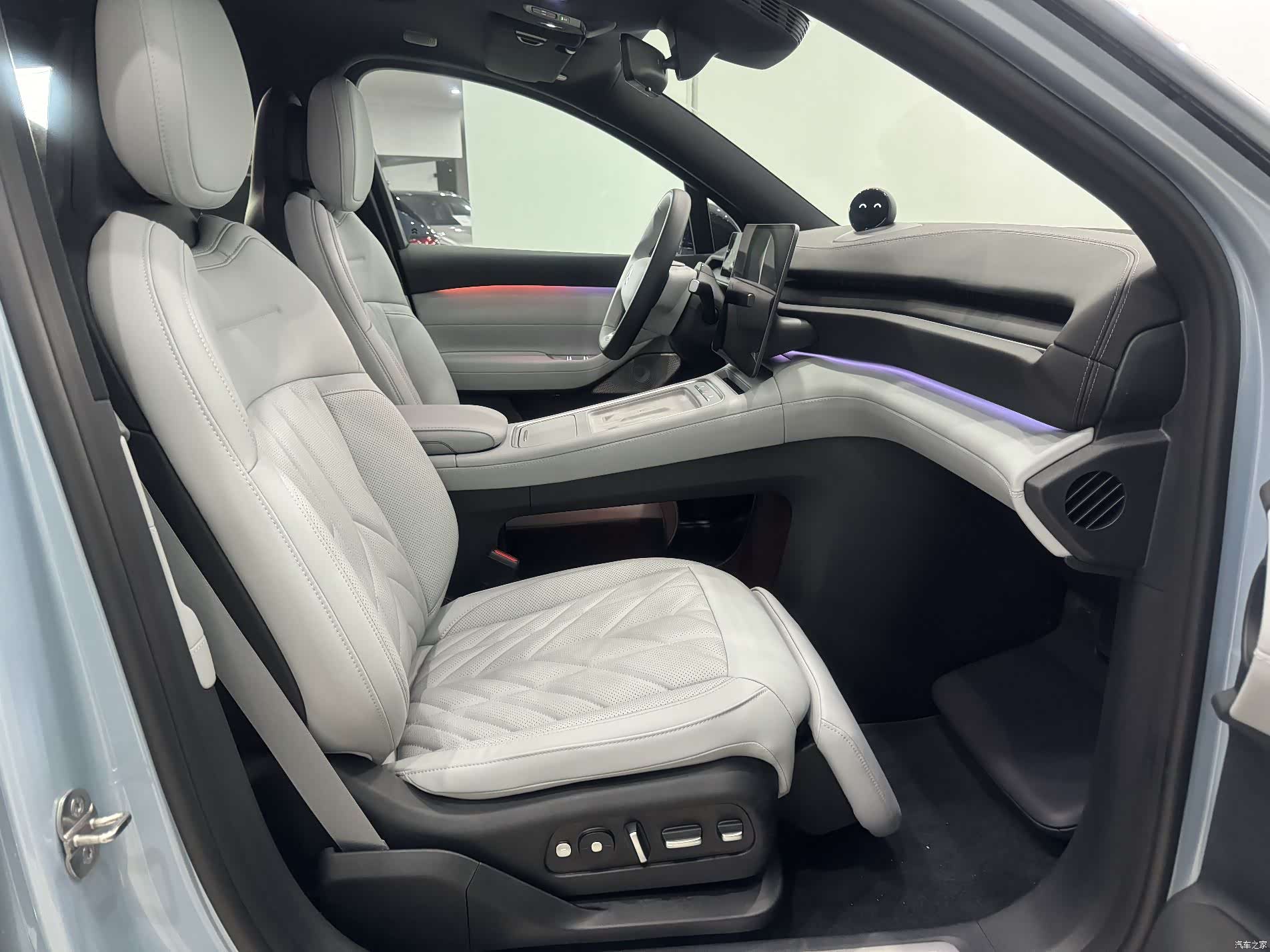 NIO ES6, 2025 11
