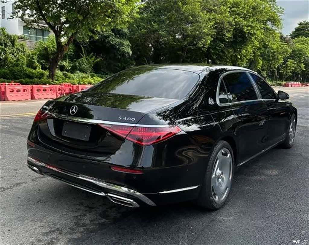 Maybach S-Class, 2022 4