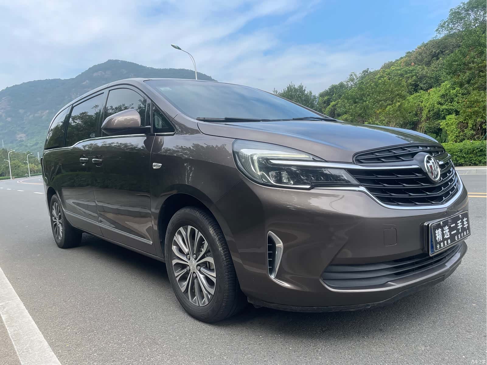 Buick GL8, 2022 2