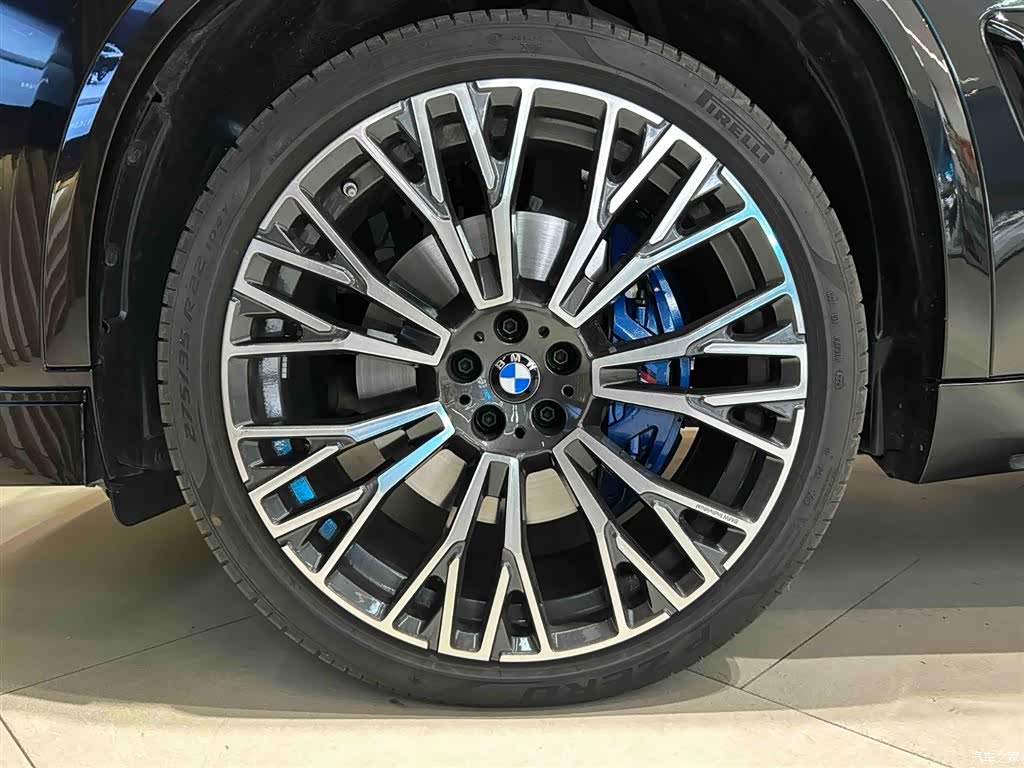 BMW X5, 2025 6