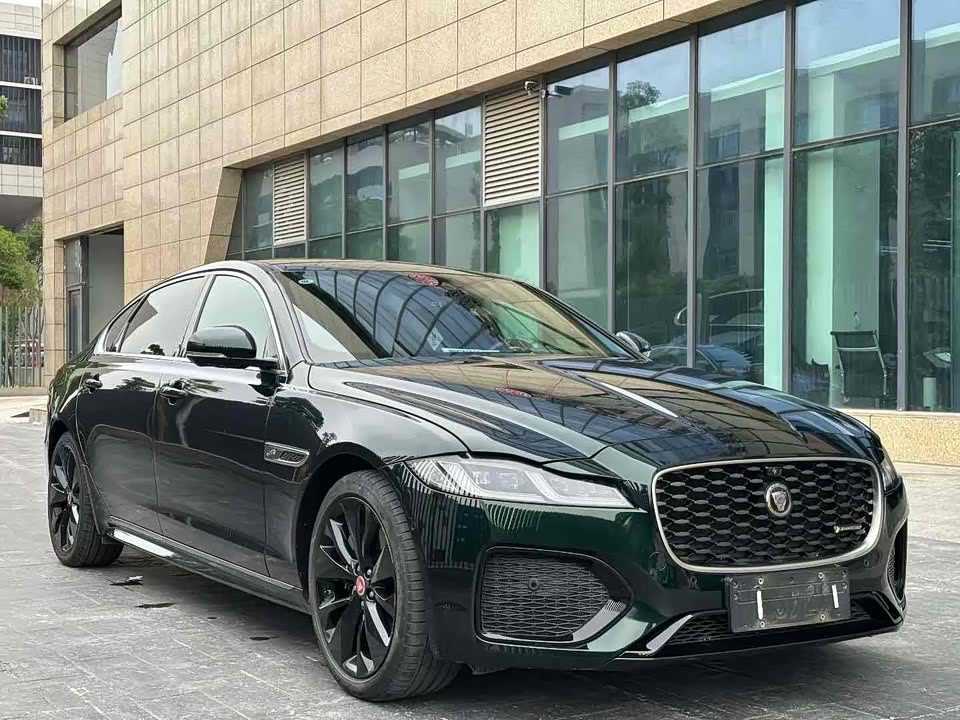Jaguar XFL