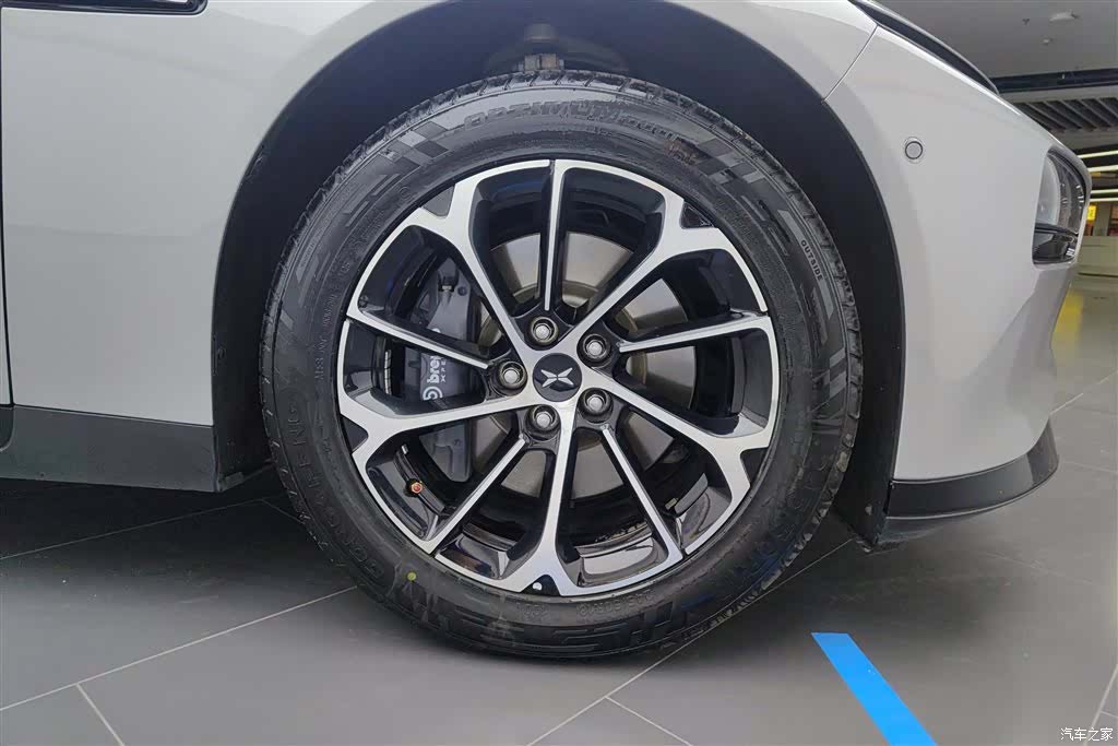 Xpeng P7, 2021 6
