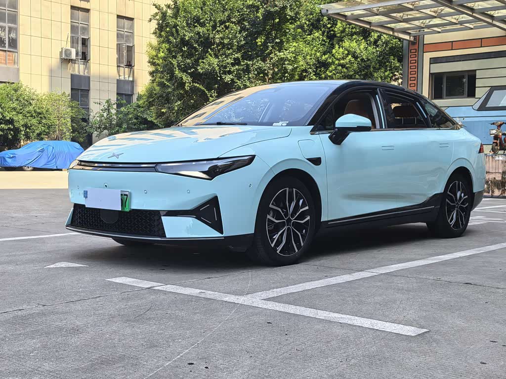 XPENG P5