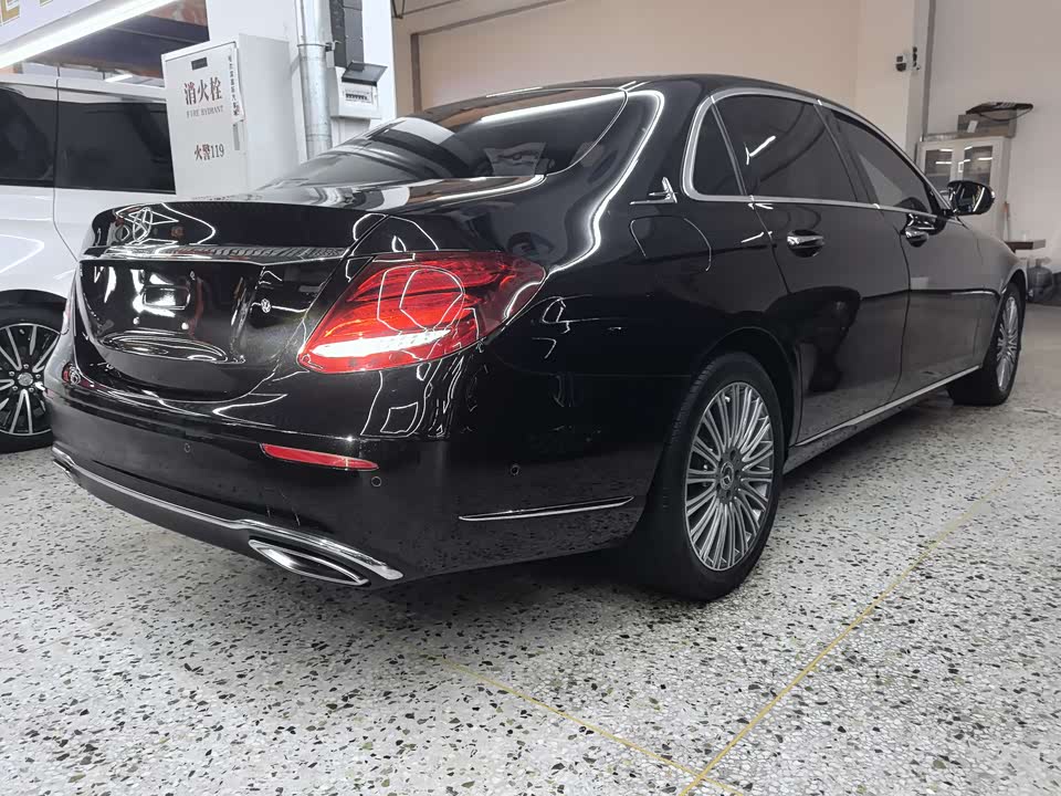 Mercedes-Benz E-class Mercedes-Benz E-class
