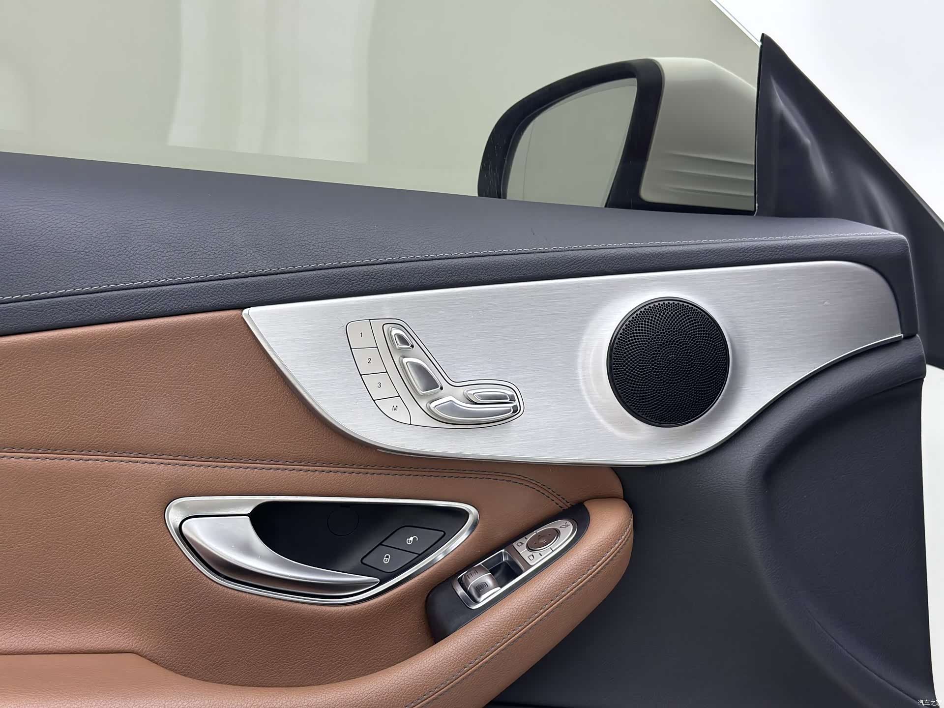 Mercedes-Benz C-Class, 2016 13
