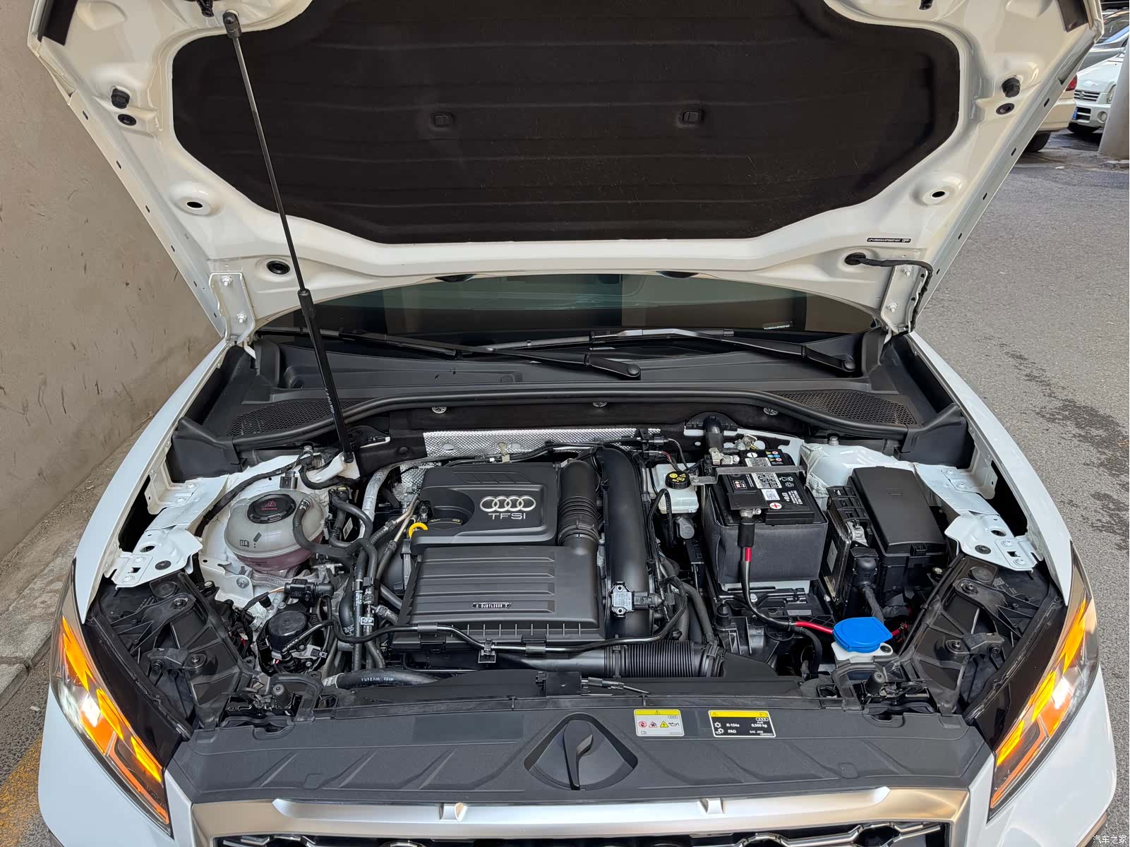 Audi Q2L, 2023 18