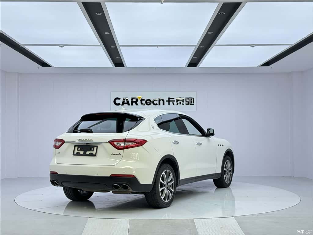 Maserati Levante, 2019 все фото