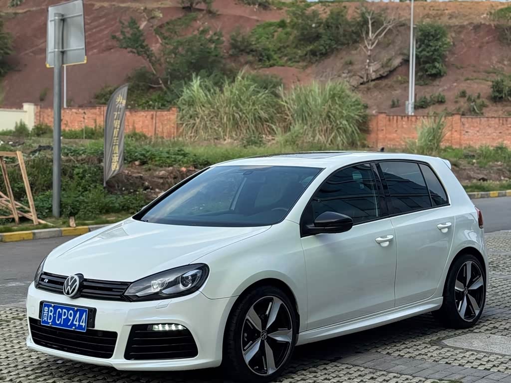 Volkswagen Golf 2013 R