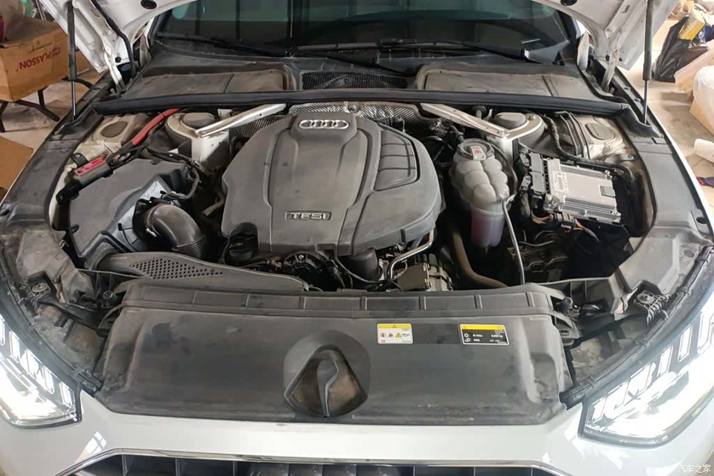 Audi A4L, 2022 10