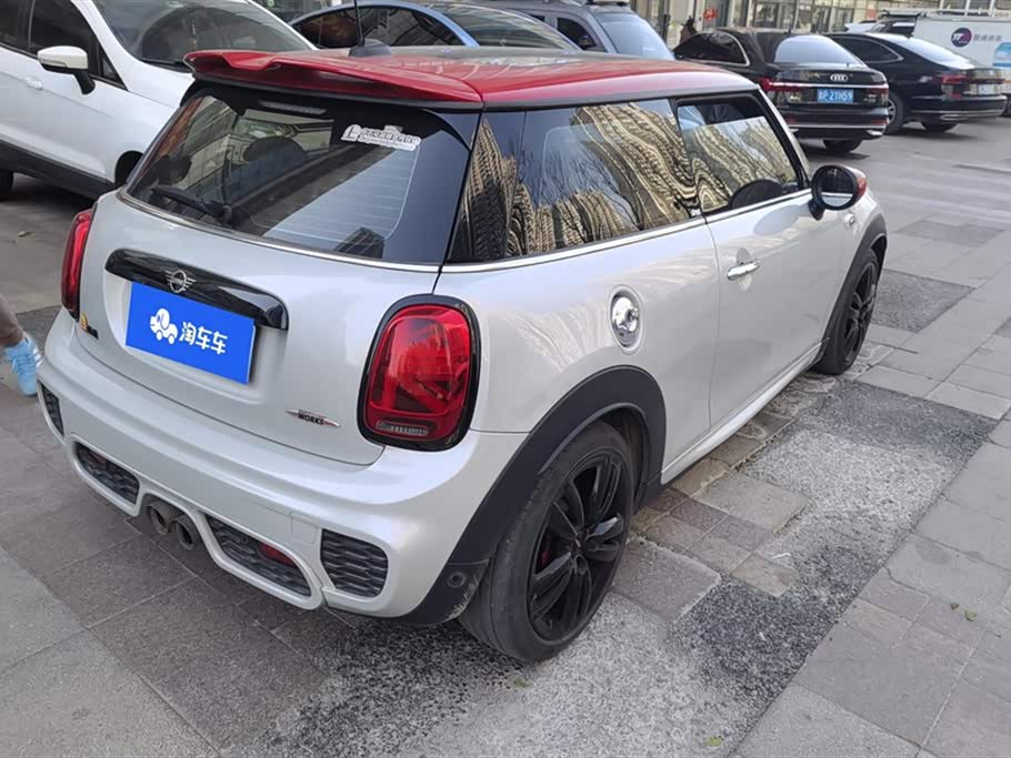MINI JCW