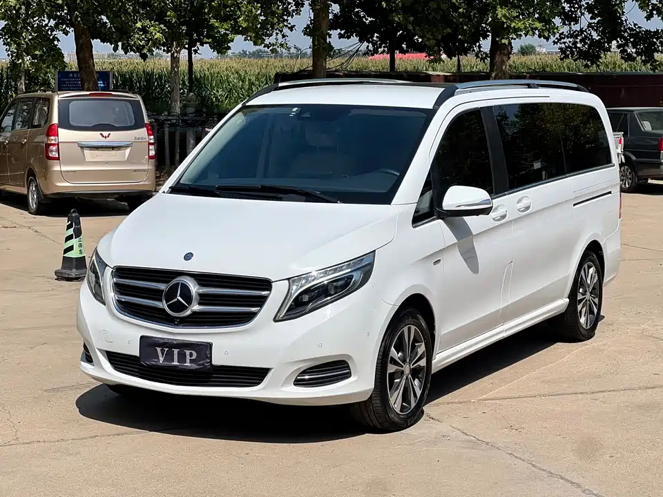 Mercedes-Benz V-class