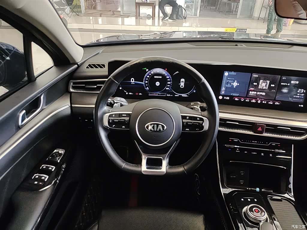 Kia K5, 2021 11