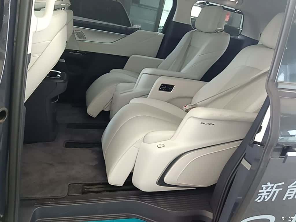Buick GL8, 2025 24