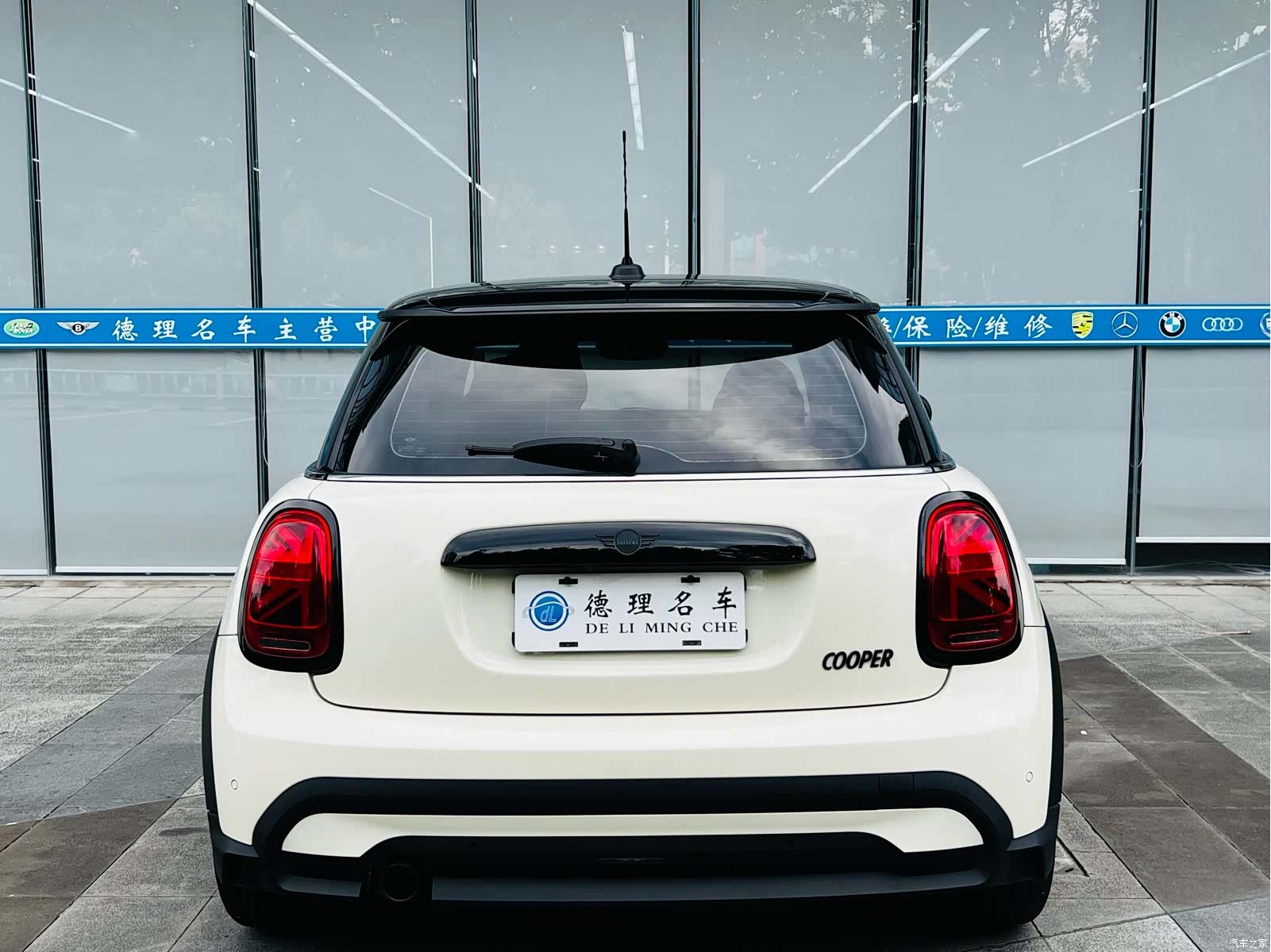 Mini Cooper, 2022 12