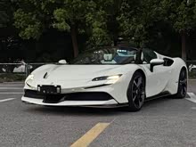 SF90 2021�� 3.9T V8 Spider