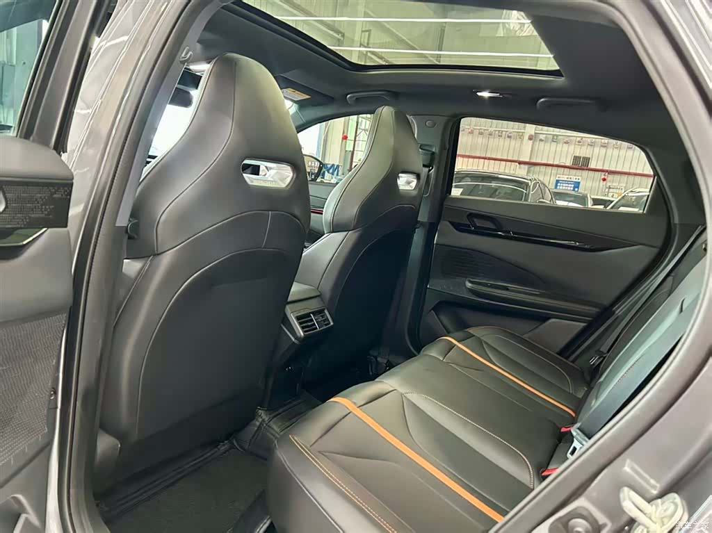 Changan UNI-V, 2024 6