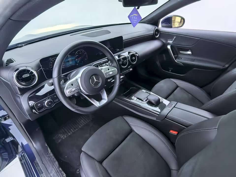 Mercedes-Benz Class A Mercedes-Benz Class A
