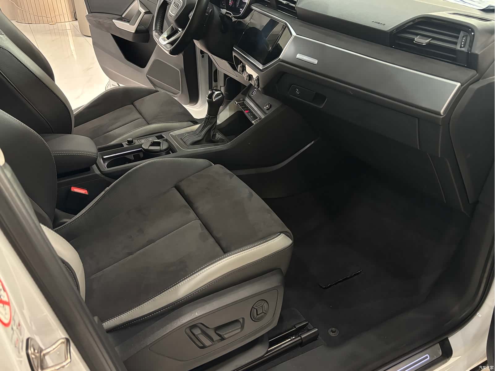 Audi Q3, 2022 16