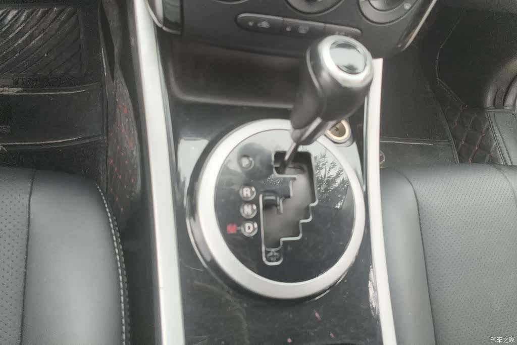 Mazda CX-7, 2015 16