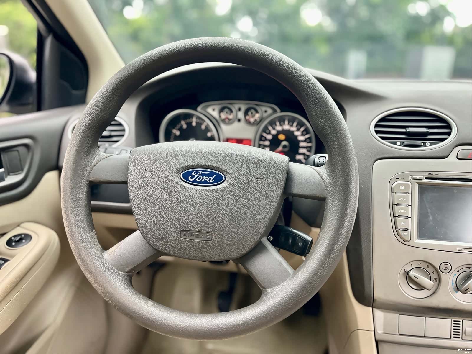 Ford Focus, 2011 25