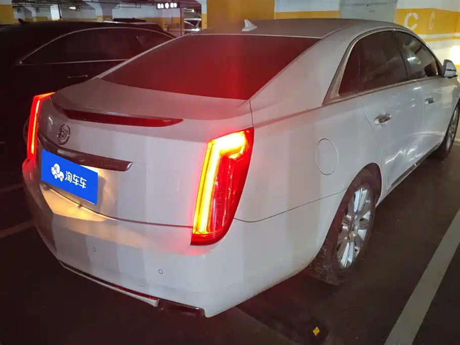 Cadillac XTS