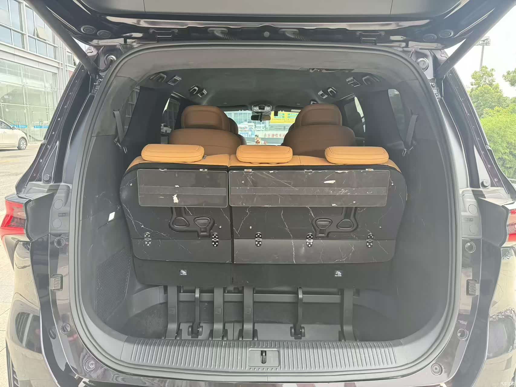 DongFeng V9, 2025 14