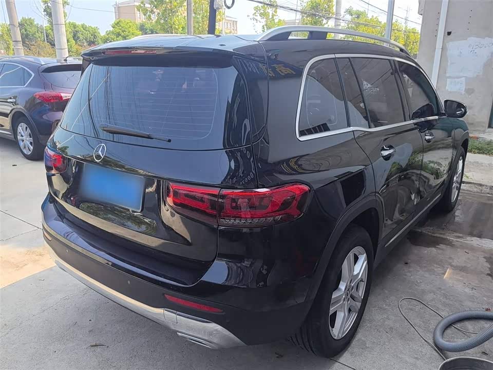 Mercedes-Benz GLB Mercedes-Benz GLB