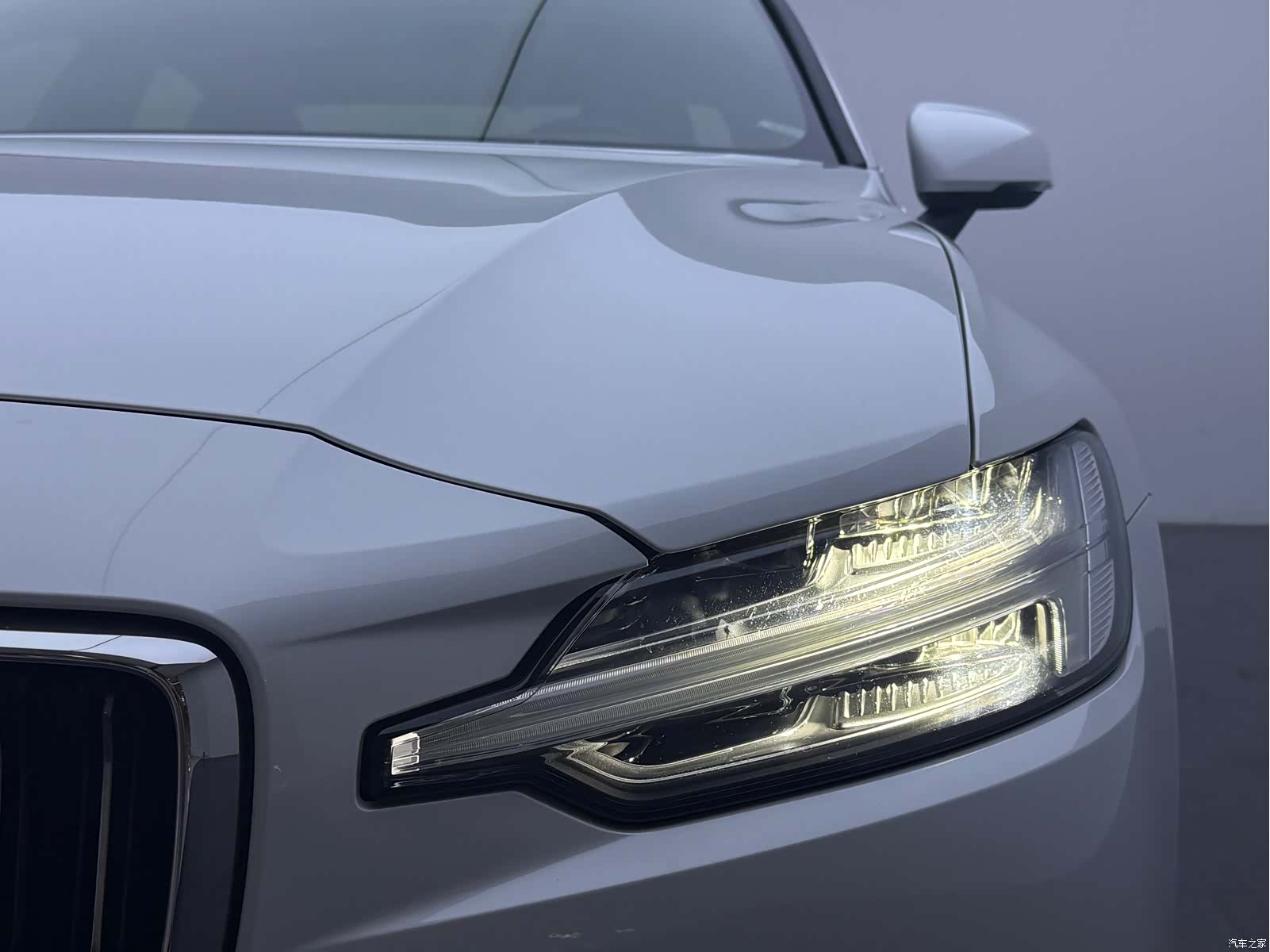 Volvo S60, 2023 4